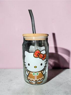 Hello Kitty Gingerbread Glass Tumbler with Straw.